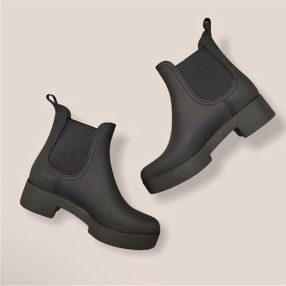Jeffrey Campbell Hydra Platform Waterproof
Chelsea Rain Boot - Picture 1 of 9